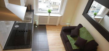 Studio to rent in Belgrave Road, Pimlico SW1V