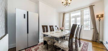 Terraced house to rent in Southbrook Road, London SW16