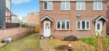 2 bedroom semi-detached house for sale