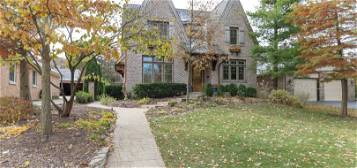 1351 Chestnut St, Western Springs, IL 60558