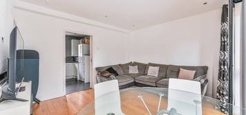 4 bed flat to rent