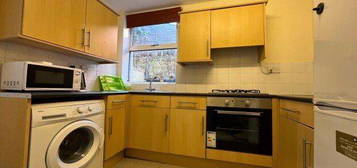 4 bed flat to rent