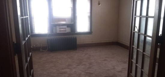 807 Mechanic St APT 3, Emporia, KS 66801