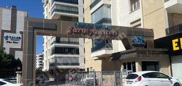 EVA GAYRİMENKUL ÇEÇENİSTAN CADDESİ YOL CEPHE 4+1 ARAKAT DAİRE