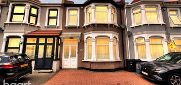 5 bedroom terraced house for sale