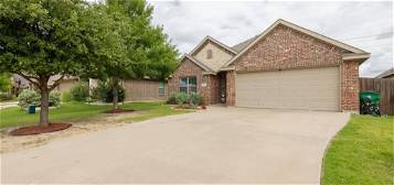 123 Timberline Dr, Waxahachie, TX 75167