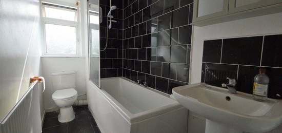 2 bed flat to rent