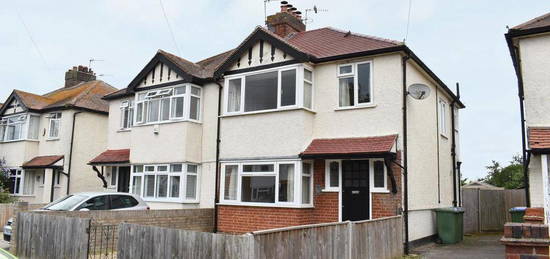 3 bedroom semi-detached house to rent