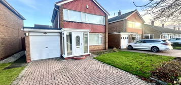 3 bed detached house for sale