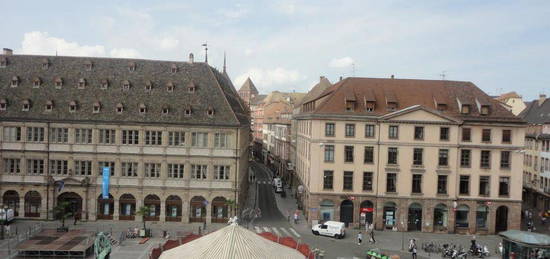 Proximité Cathédrale, TB 6 pièces de 189m² avec balcons