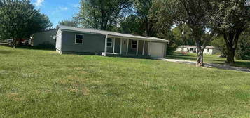 702 3rd St, Americus, KS 66835