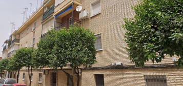 Piso en venta en Virgen de Los Desamparado, Centro - Doña Mercedes