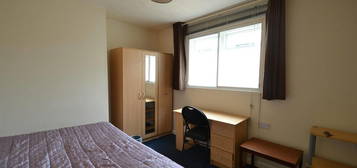 6 bed shared accommodation to rent