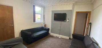 8 bed shared accommodation to rent