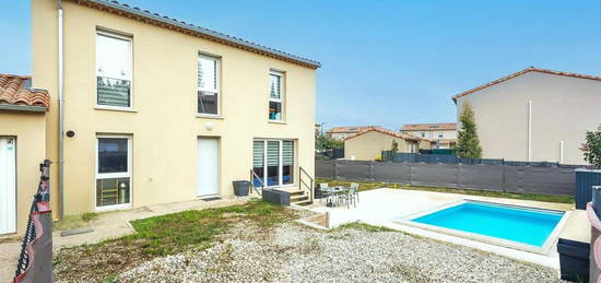 Villa R+1 - 116 m² - 4 chambres - deux garages - piscine - Terrain 481 m²