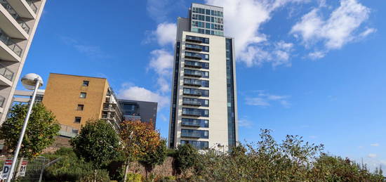 Flat for sale in Ferry Court, Cardiff CF11