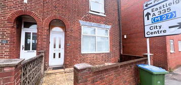 6 bedroom terraced house