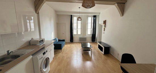 Appartement meublé 2 pièces 40m2