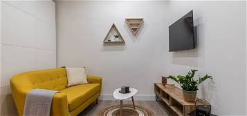 Studio meublé  à louer, 1 pièce, 35 m², Balcon