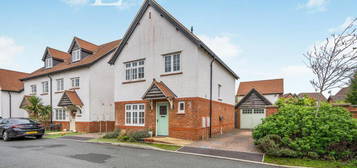 3 bedroom detached house