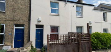 2 bedroom terraced house