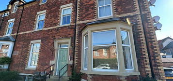 2 bedroom ground floor flat