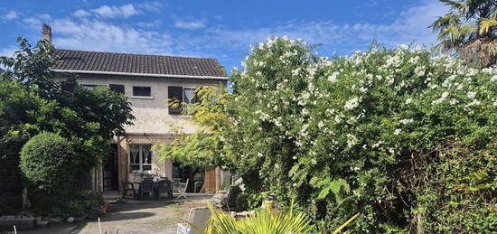 Maison ancienne  à vendre, 6 pièces, 4 chambres, 134 m²