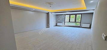 PEK NAAT DAN HADIMKY MERKEZ DE SATILIK 2+1 90M2 SIFIR DARE