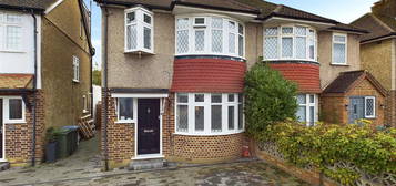 4 bed semi-detached house for sale