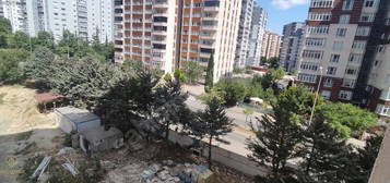 B.DÜZÜ-ADNAN KAHVECİ DEVLET HASTANESİ YAKİNI GENİŞ 180 M2