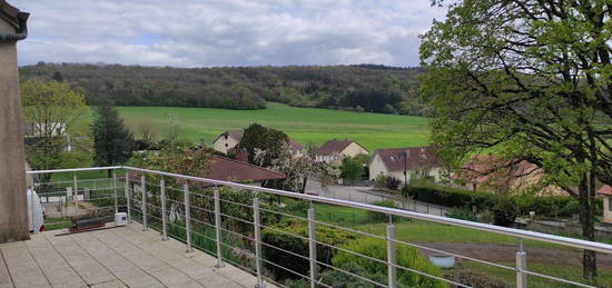 Maison d'architecte à Boussières