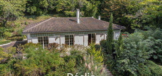 Maison de plain-pied  à vendre, 6 pièces, 4 chambres, 111 m²