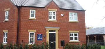 3 bed flat to rent