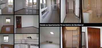 Vende-se Apartamento T2 no Centro do Bombarral