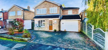 4 bed detached house for sale