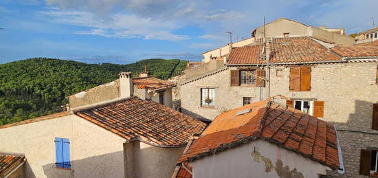 Maison de village avec remise