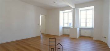 Trier - City:  2 ZKB Wohnung mit ca. 64 m² WFL und neuem Design-Vinyl Bodenbelag