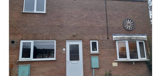 4 bed end terrace house for sale