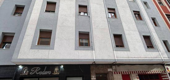 Piso en venta en Enkartaciones Kalea, Centro