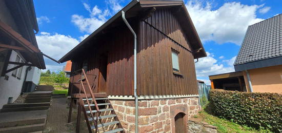 Klein, aber oho ! Deine eigene Schwarzwald-Hütte wartet auf dich