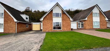 3 bed detached house for sale