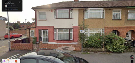 Semi-detached house to rent in Cecil Road, Romford RM6