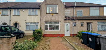 5 bedroom terraced house to rent