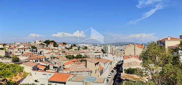 A LOUERappartement de type 4 avec terrasse et box fermé à Marseille - VAUBAN