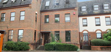 2 bed flat to rent