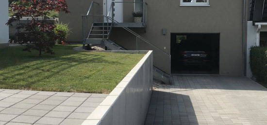 Interessantes EFH mit Garage, Garten und Terrasse in Südwest-Lage