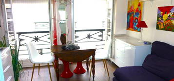 M° Grands Boulevards, studio 15 m²