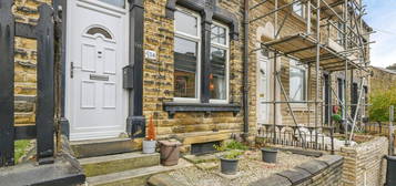 4 bed terraced house for sale