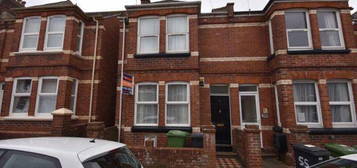 5 bedroom terraced house