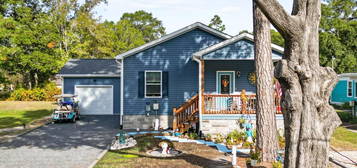 505 Magnolia Dr, Sunset Beach, NC 28468